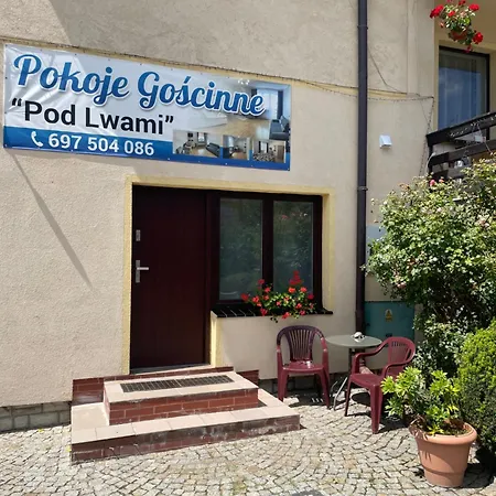 Pod Lwami Homestay