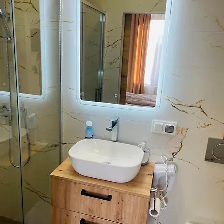 Pod Lwami קודובה-זדרוי