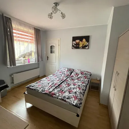 Pod Lwami Quarto em Acomodações Particulares Kudowa-Zdrój
