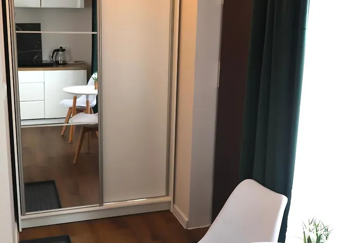 Pod Lwami Homestay szállás *